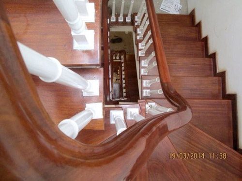 Cầu thang gỗ lim – MS0002