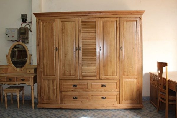 Tủ áo 5 buồng gỗ sồi – MS0004