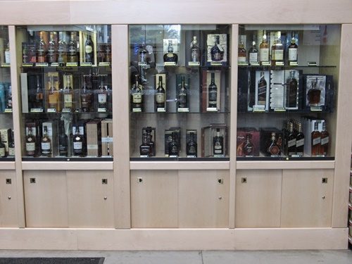 Tủ rượu gỗ âm tường – MS0010